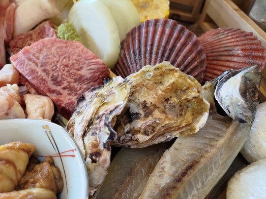 【4/1〜】A5松阪牛含むお肉と海鮮で400gの満腹BBQ付き2食♪テント横に屋根付BBQ会場有